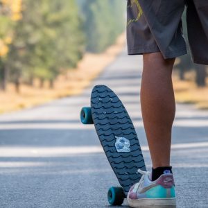 The Swell Board – Black on Blue